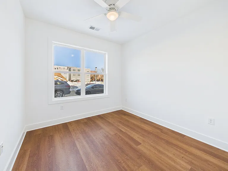 907 Bainbridge St #A — Photo 14