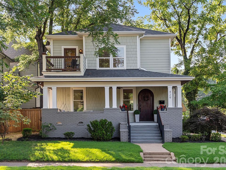 1st image of 429 Pecan Ave
