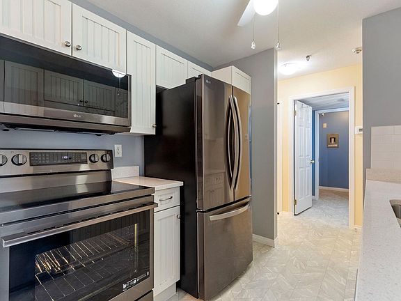 4th image of 33535 King Rd #104