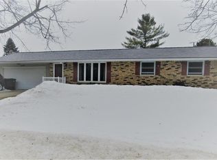 2678 Timber Ln, Ashwaubenon, WI 54313