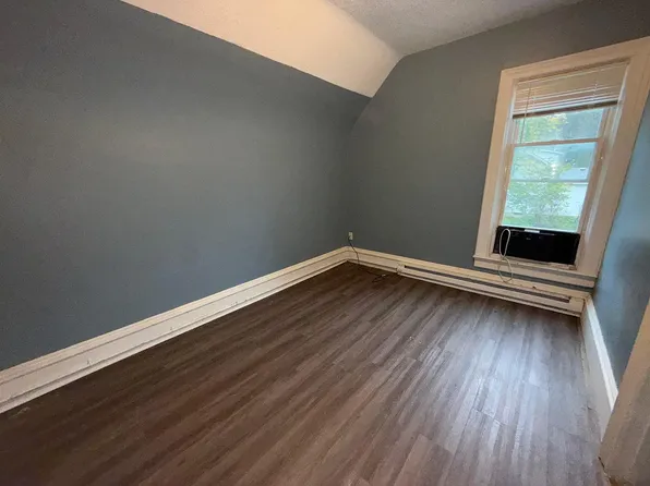 417 1st Ave NW, Faribault, MN