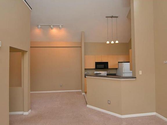 3rd image of 730 Siena Palm Dr. #201