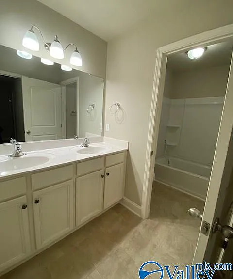 21 Winter King Dr — Photo 21