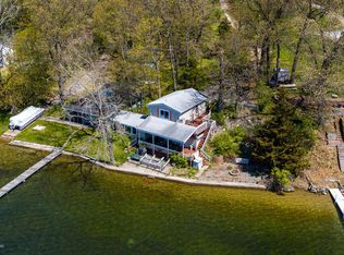 58420 E Clear Lake Rd, Three Rivers, MI 49093