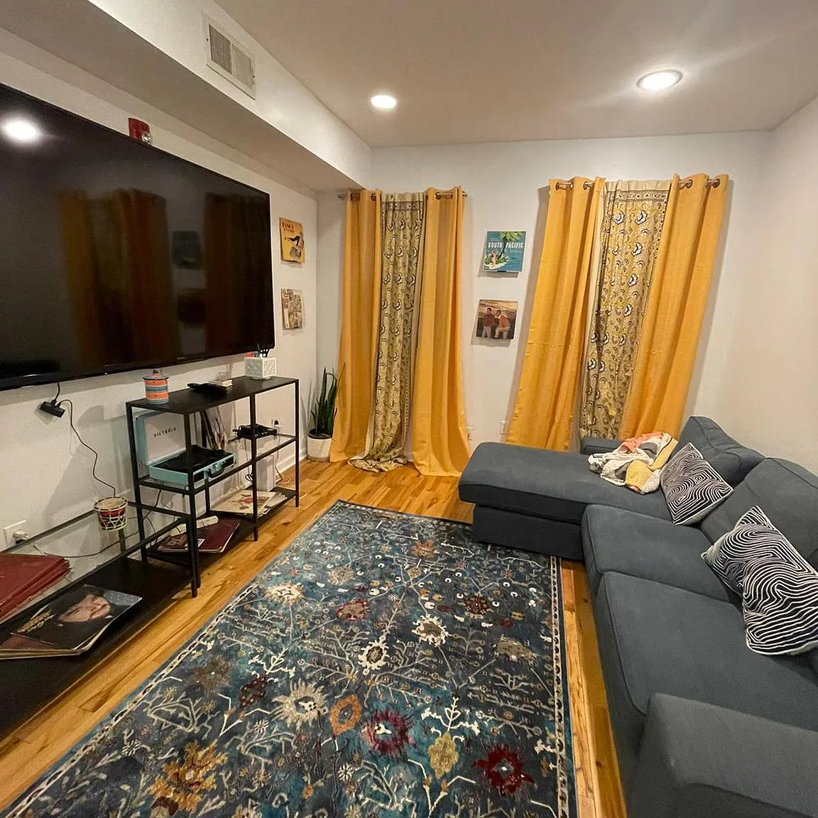 2 bed, 1.5 bath, 1188 sqft, $2,550 — Photo 1