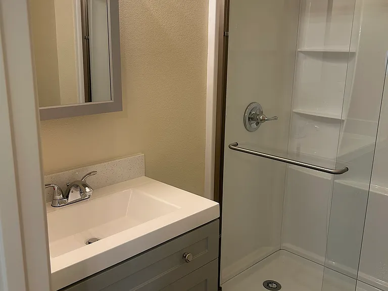430 E Acacia St #1 — Photo 9