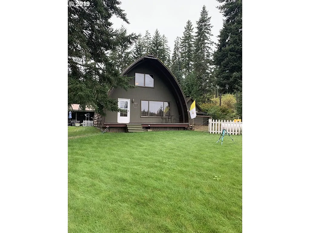 1099 Snowden Rd photo 1