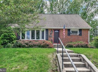 1542 Pickett Rd, Lutherville Timonium, MD 21093