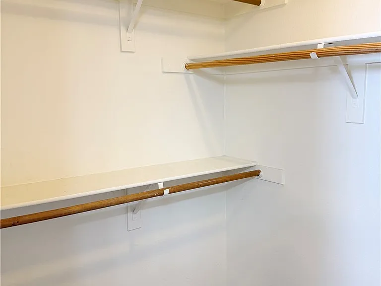 166 Windy Creek Ave — Photo 30