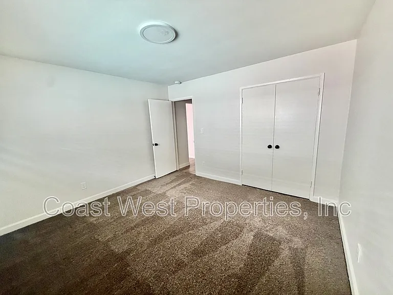 4802 Orchard Ave #11 — Photo 8