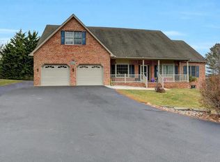 11898 Greenridge Dr, Waynesboro, PA 17268