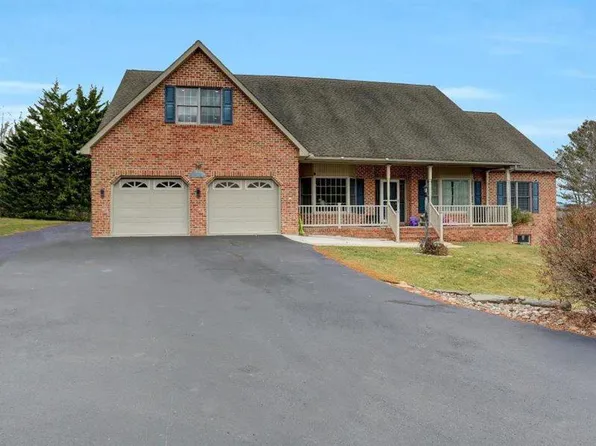 11898 Greenridge Dr, Waynesboro, PA 17268