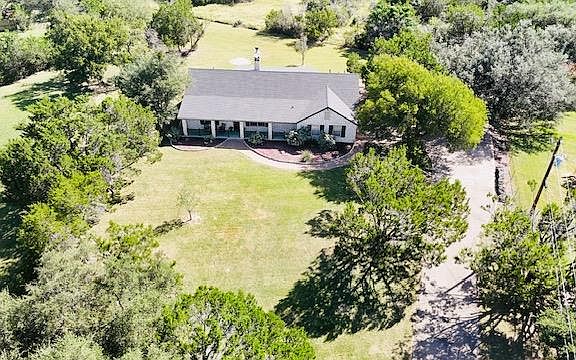 5th image of 125 Kyle Ln