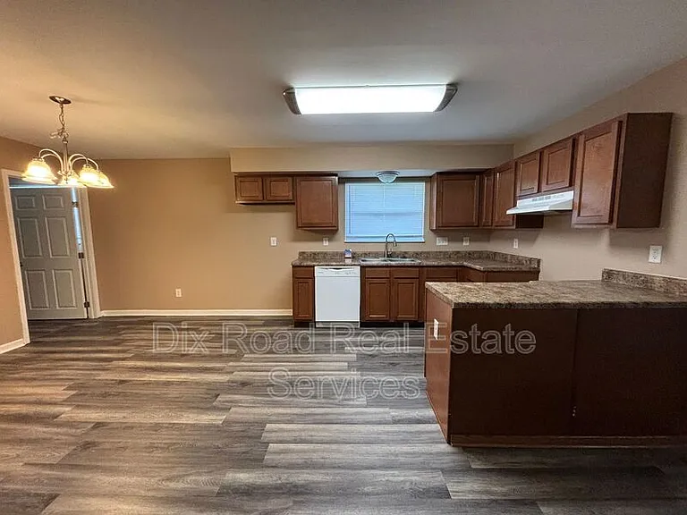 601 Brelsford Ave — Photo 9