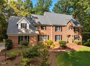 120 Red Bud Ln, Chapel Hill, NC 27514
