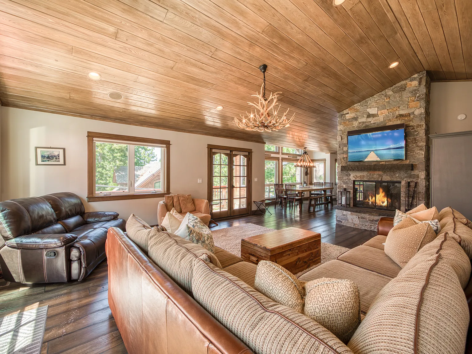 4 bed, 2300 sqft, $8,000 — Photo 4