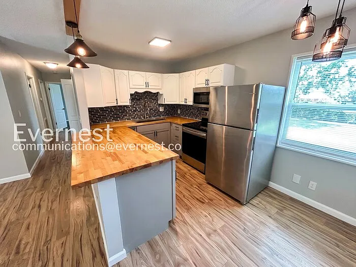 204 W Monticello Ave — Photo 5