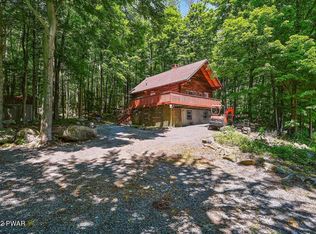 2614 Boulder Ct, Lake Ariel, PA 18436