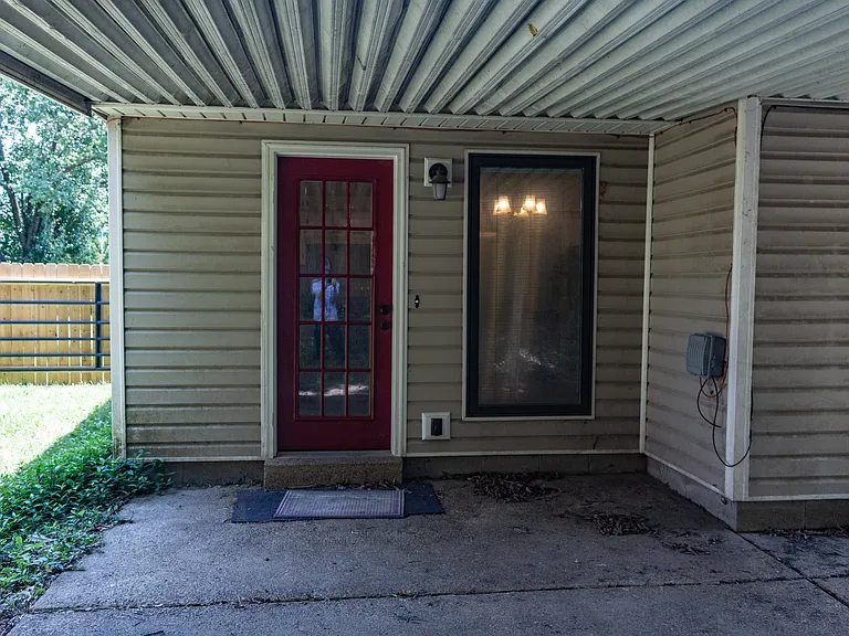 661 Walker Rd — Photo 7