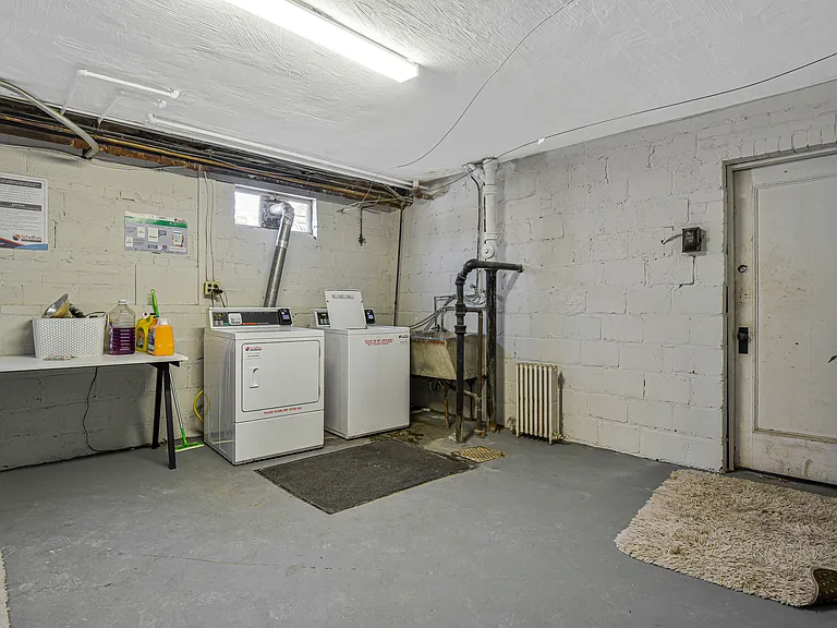 739 N Oakland St — Photo 27