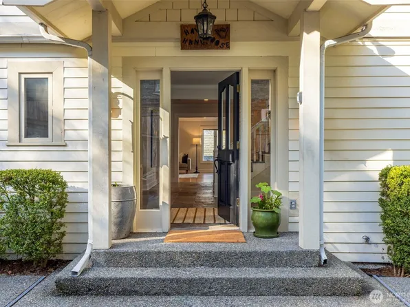 2601 3rd Avenue N, Seattle, WA 98109