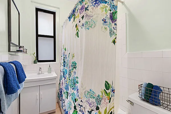 Sold by Compass | media 14