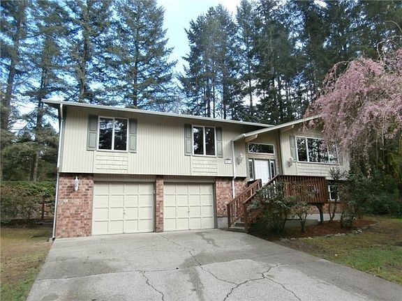 2nd image of 2411 SE Holman Ct