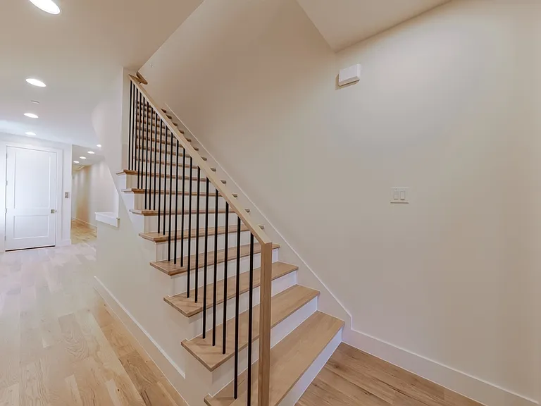 4129 Grassmere St — Photo 14