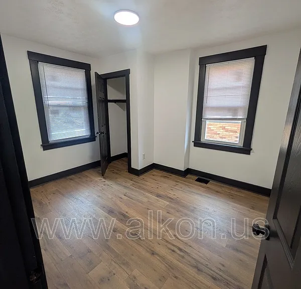 2230 Lucina Ave — Photo 10