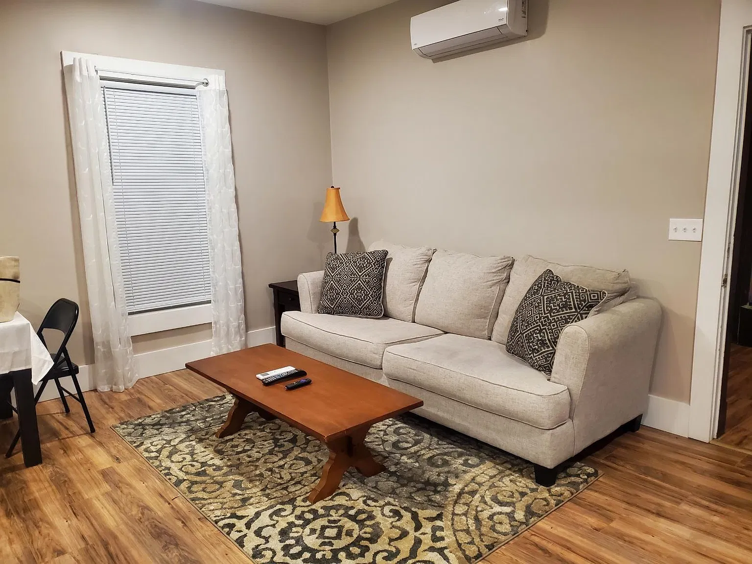 2 bed, 1300 sqft, $2,550 — Photo 3