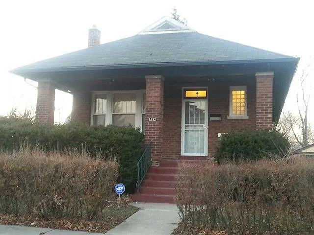 1432 Schilling Ave photo 1