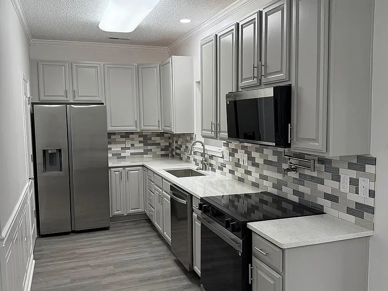 211 Congaree River Dr — Photo 2