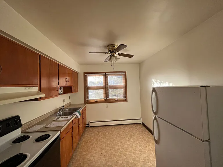 1207 Danforth St — Photo 7
