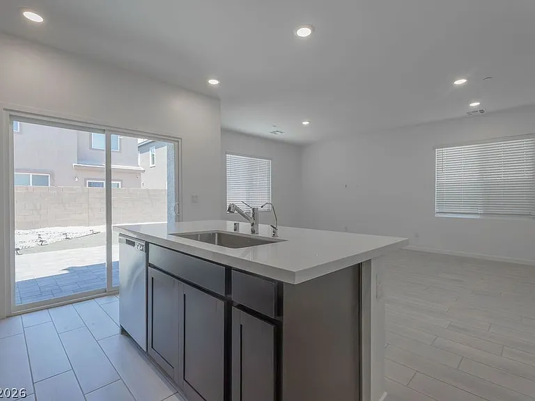 621 Camilla Creek St — Photo 9