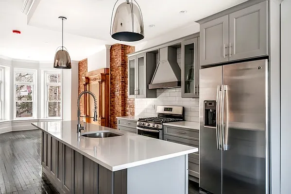 Rented by Compass | media 30