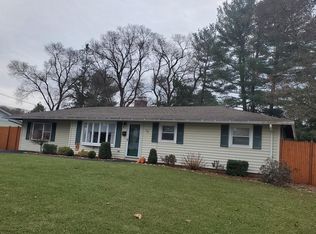 12 David Rd, Framingham, MA 01701