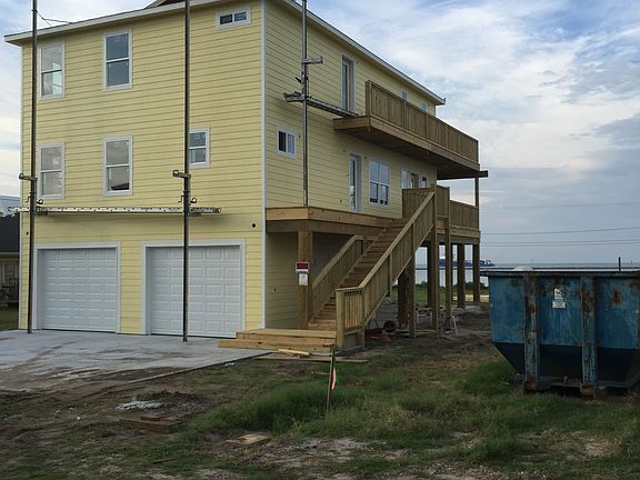 Sandpiper Entry CC Bay View