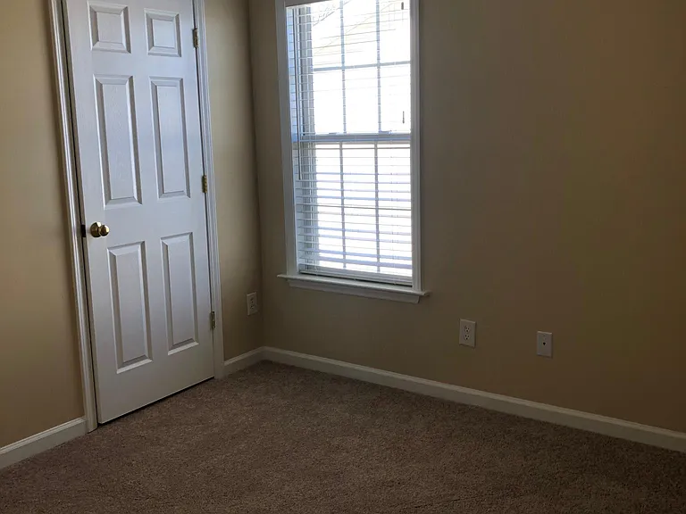 11008 Farmville Rd — Photo 22