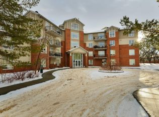 Holland Gardens, Edmonton, AB T5A 5J7