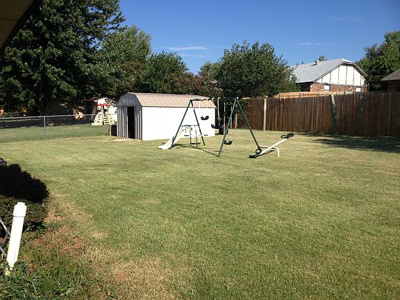 2nd image of 1717 SE 8th St