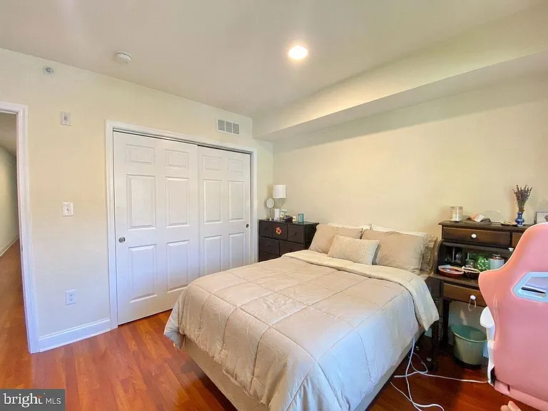 1417 N 17th St #3R — Photo 6