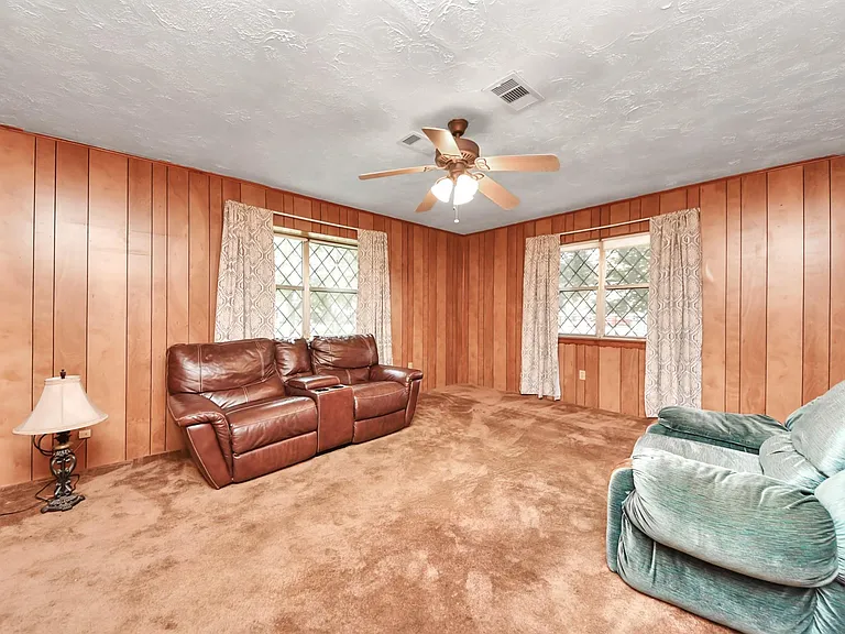 535 Pampa St — Photo 32