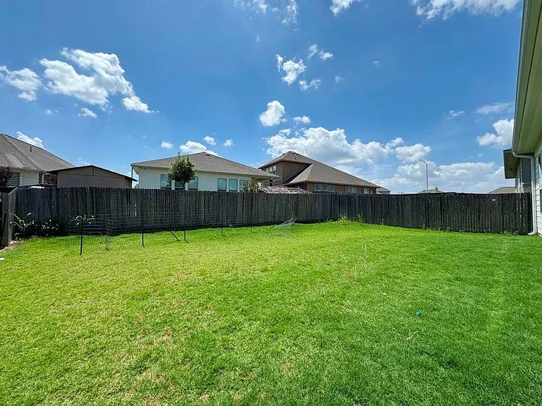 12008 Reindeer Dr — Photo 37
