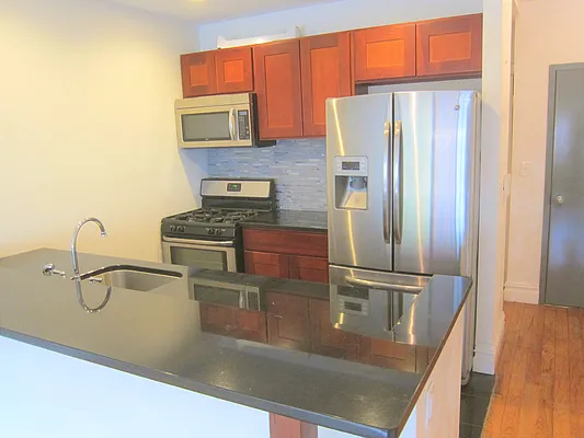 Rented by Highline Residential | media 2