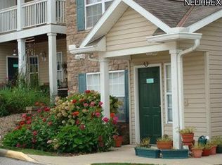 15121 Lenox Dr #421, Strongsville, OH 44136