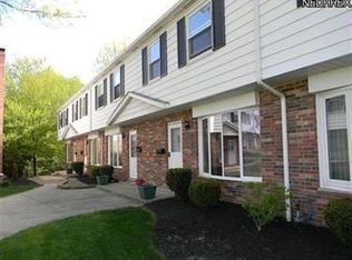 6486 State Rd APT C17, Parma, OH 44134