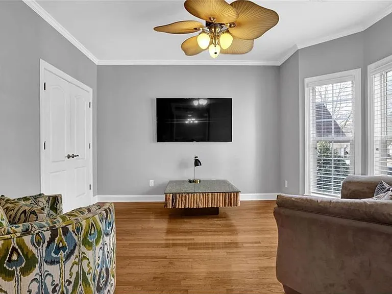 110 Stanley Oaks Pl — Photo 12