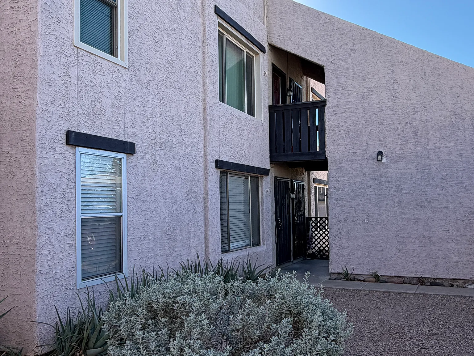 2 bed, 988 sqft, $1,395 — Photo 2
