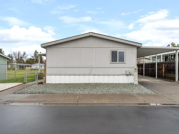 1570 S Peach St Spc 100, Medford, OR 97501