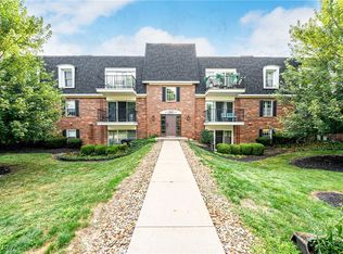 1930 King James Pkwy APT 205, Westlake, OH 44145